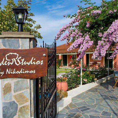 Nikodimos Garden Studios Ágios Geórgios Extérieur photo