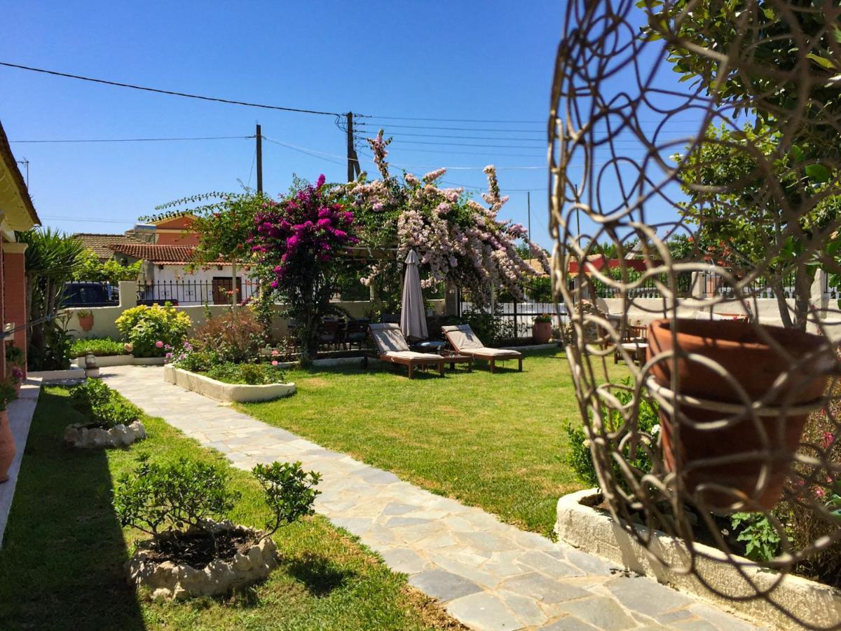 Nikodimos Garden Studios Ágios Geórgios Extérieur photo