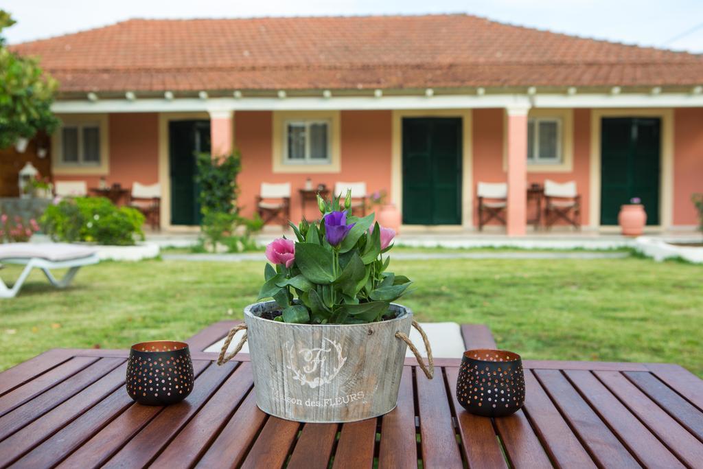 Nikodimos Garden Studios Ágios Geórgios Extérieur photo